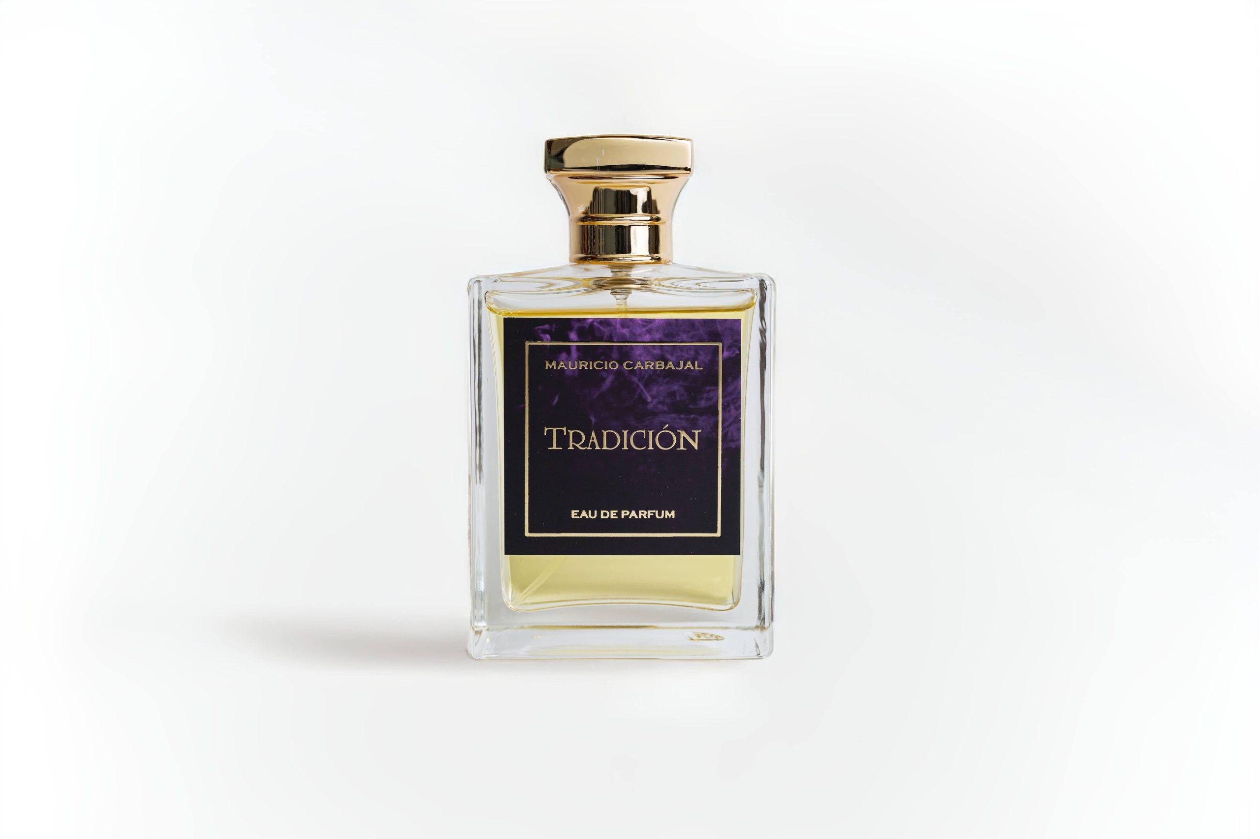 TRADICION MAURICIO CARBAJAL PERFUME DE AUTOR