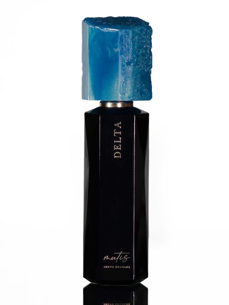 http://Delta Delta Mutis Nueva Granada Perfume de Autor