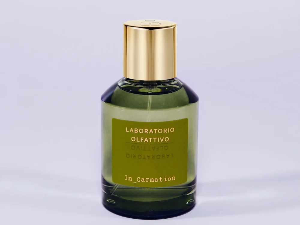 In caranation Laboratorio olfattivo perfume nicho
